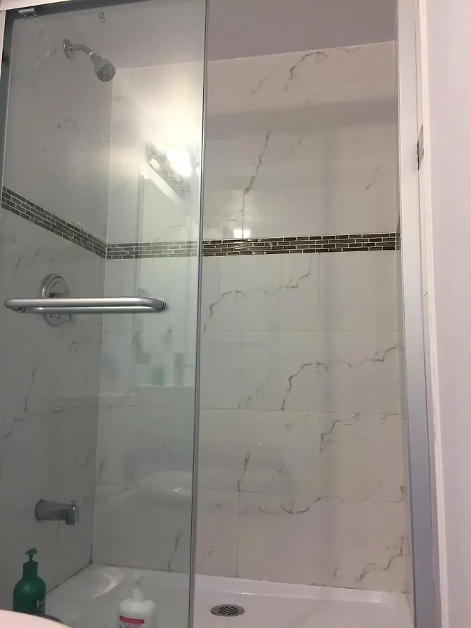 Don Mills Guest House 2*, Toronto Canada